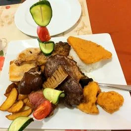 Erdőspuszta Club Hotel - Fenyves Vendéglő, Debrecen - Étel/ital