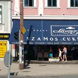 Esztergomi Központi Kávéház Szamos Cukrászda Esztergom - Külső kép