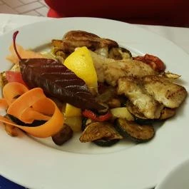 Fehértói Halászcsárda, Szeged - Étel/ital