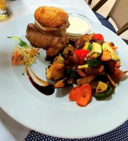 Full House Étterem-Pizzéria