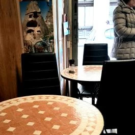 Gül Baba Török Büfé, Budapest - Belső