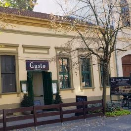 Gusto Restaurant Gyula - Külső kép