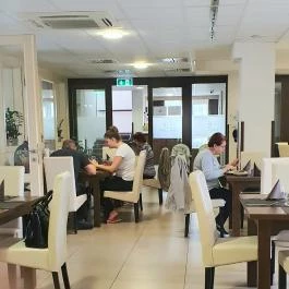 Hotel Medián étterme Hajdúnánás - Belső