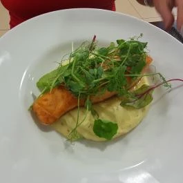 Hotel Medián étterme Hajdúnánás - Étel/ital