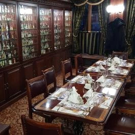 Hotel Óbester étterme - John Bull Pub Debrecen - Belső