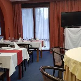 Hotel Nagyerdő Étterem Debrecen - Belső