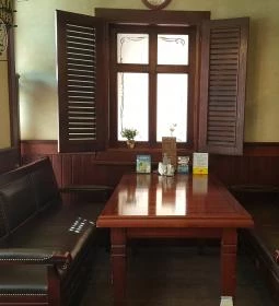 Jack Pub Restaurant & Café