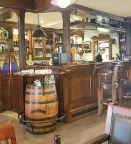 Jack Pub Restaurant & Café