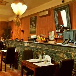 Kashmir Indiai Étterem Debrecen - Belső