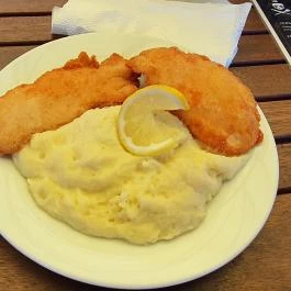 Kerekerdő Kalóz Étterem Debrecen - Étel/ital