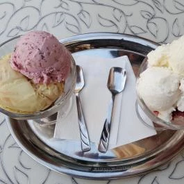 Kis Virág Cukrászda Szeged - Étel/ital