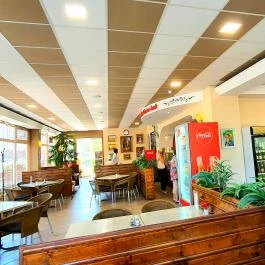 Kisgömböc Ételbár Debrecen - Belső
