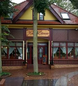 Krúdy Étterem (Villa Hotel)