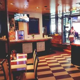 Leroy Café Debrecen Debrecen - Belső