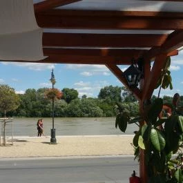 Tinto Resto Szentendre - Külső kép