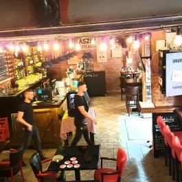 Maszek - Az utcabár Debrecen - Belső