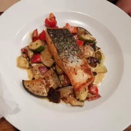 Maszek - Az utcabár Debrecen - Étel/ital