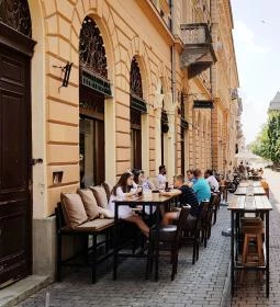 Maszek - Az utcabár