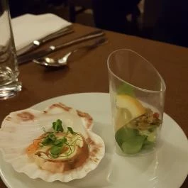 Shiraz Étterem & Dubai Kert Egerszalók - Belső