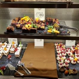 Shiraz Étterem & Dubai Kert Egerszalók - Étel/ital