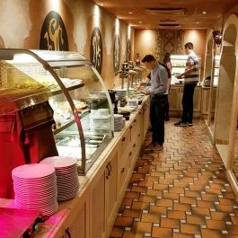 Shiraz Étterem & Dubai Kert Egerszalók - Étel/ital