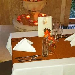 Shiraz Étterem & Dubai Kert Egerszalók - Belső