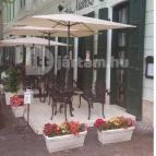 Művész Kávéház Békéscsaba - Külső kép