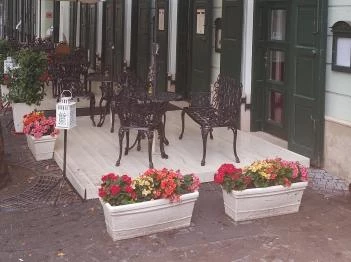 Művész Kávéház Békéscsaba