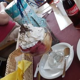 Négy Muskétás Étterem-Söröző Budapest - Étel/ital