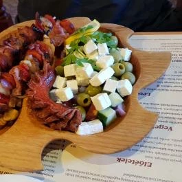 Nelson Pub Étterem & Cukrászda, Hajdúszoboszló - Étel/ital