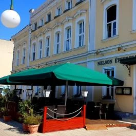 Nelson Pub Étterem & Cukrászda, Hajdúszoboszló - Külső kép