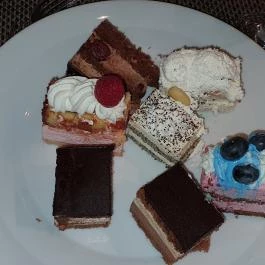 Pinot Noir Étterem, Egerszalók - Egyéb