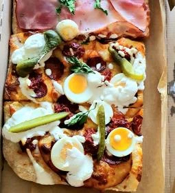 Pizza, Kávé, Világbéke