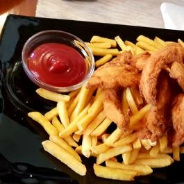 Play Pub House, Debrecen - Étel/ital