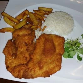 Play Pub House, Debrecen - Étel/ital