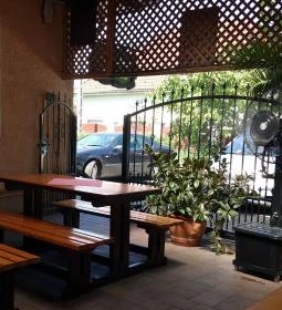 Pléh Csárda Étterem