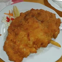 Pléh Csárda Étterem Dunakeszi - Étel/ital