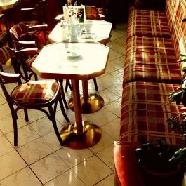 Romantika Cukrászda, Ráckeve - Belső