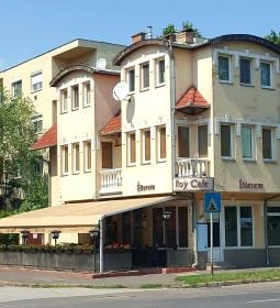 Roy Café & Restaurant