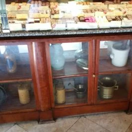 Százéves Cukrászda Gyula - Étel/ital