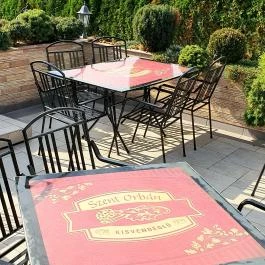 Szent Orbán Kisvendéglő, Velence - Egyéb