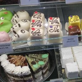 Szőke Cukrászda Debrecen - Étel/ital