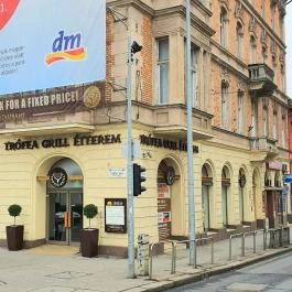 Trófea Grill Étterem - Buda Budapest - Külső kép
