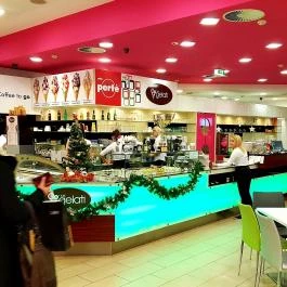 Tutti Gelati Kávézó & Fagyizó Fórum Debrecen - Belső