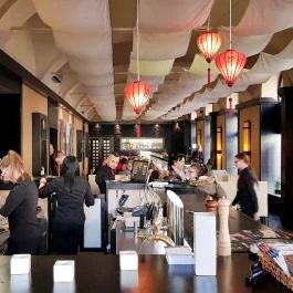 Wasabi Running Sushi & Wok Restaurant, Debrecen - Belső