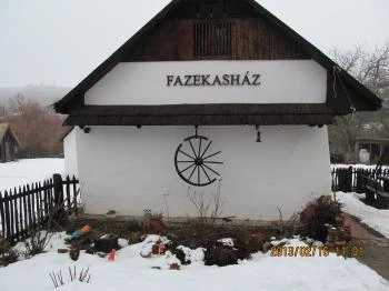 Palóc Üdülőházak Hollókő