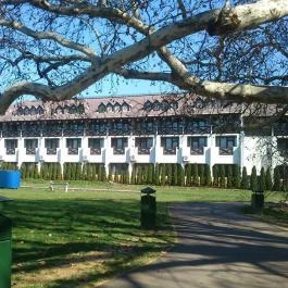 Hunguest Hotel Flóra, Eger - Medence/kert