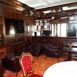 Forgách Kastély Mándok - Vendéglátás