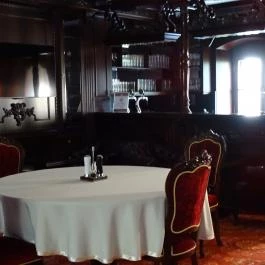 Forgách Kastély Mándok - Vendéglátás