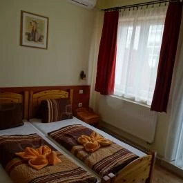 Hungária Panzió Miskolctapolca - Szobák